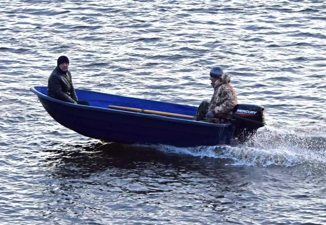 Стеклопластиковая лодка Neman-340 (тримаран) в Рыбинске