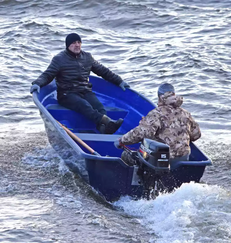 Стеклопластиковая лодка Neman-340 (тримаран) в Рыбинске