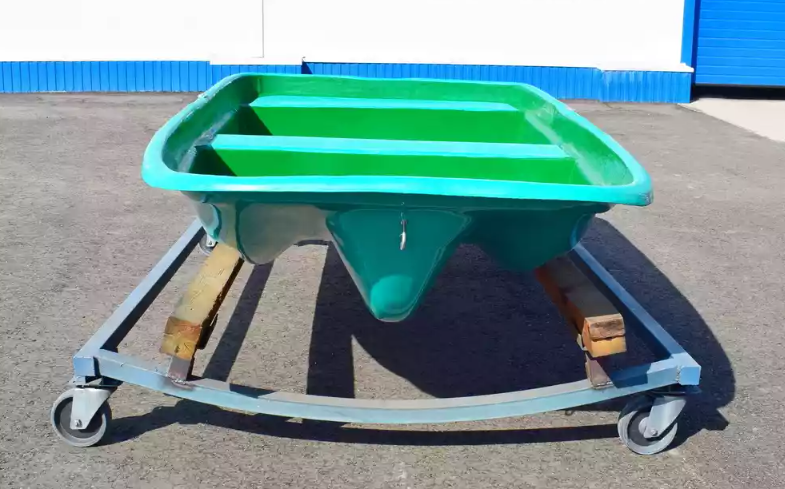 Стеклопластиковая лодка Старт (тримаран) в Рыбинске