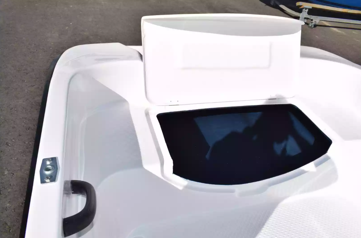 Стеклопластиковая лодка Пингвин (тримаран) в Рыбинске