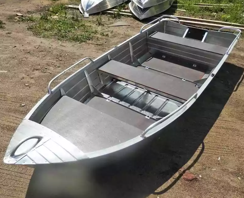 Алюминиевая лодка Вятка-Профи 37 в Рыбинске