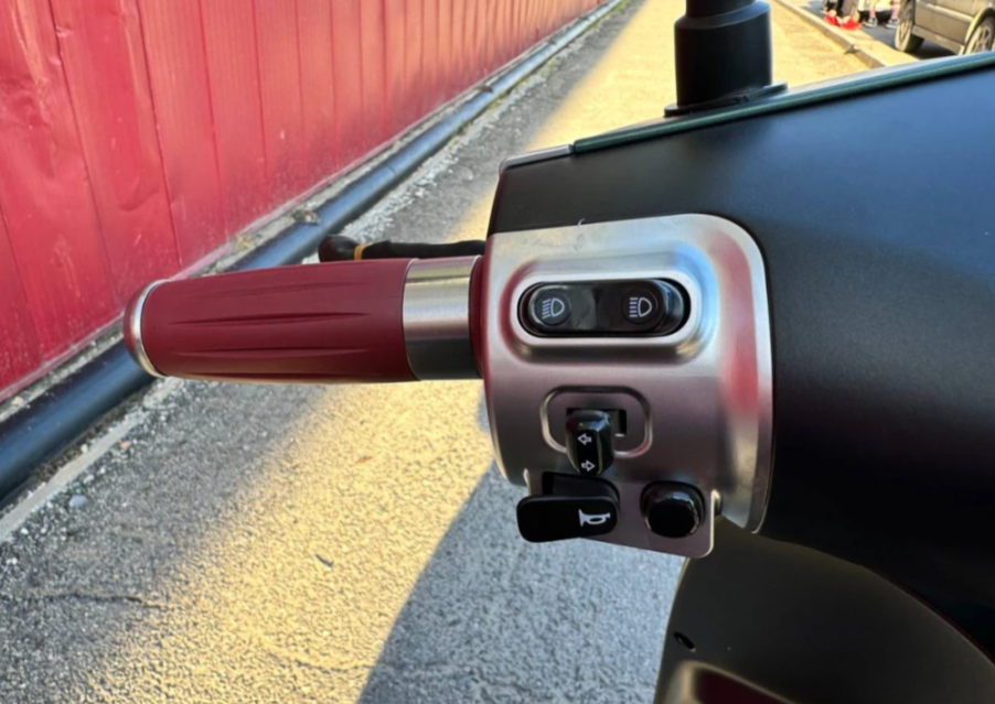 Скутер PROMAX Miami 240 (49) в Рыбинске