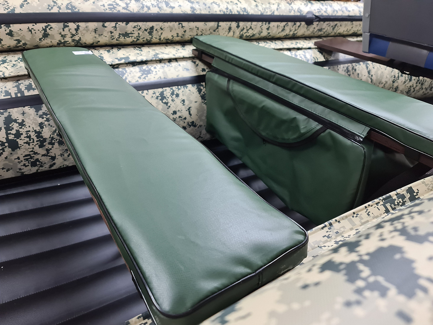 КОМПЛЕКТ МЯГКИХ НАКЛАДОК С СУМКОЙ ДЛЯ ЛОДОК 110Х20 ЗЕЛЕНЫЙ в Рыбинске